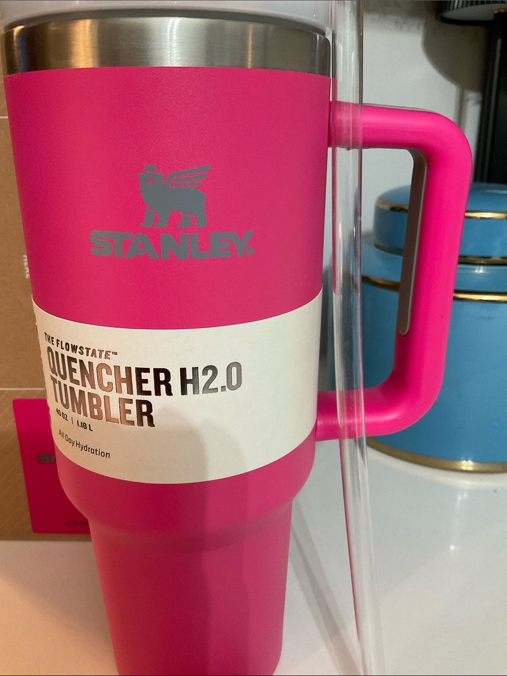 Stanley Quencher H2.0 Tumbler - Rose Red - 40oz. - New - Picture 2 of 8